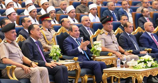الرئيس السيسي يشهد حفل تخرج الدورة 3 لأئمة وزارة الأوقاف دفعة الإمام حسن العطار