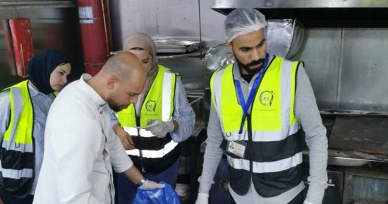 «سلامة الغذاء» تضبط مخالفات فى تخزين مياه الشرب والمشروبات الغازية بالوايلى