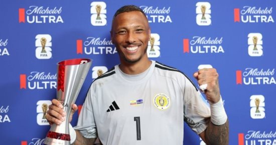 إيلوي روم أفضل لاعب في مباراة كوراساو والإكوادور بكأس العالم 2026