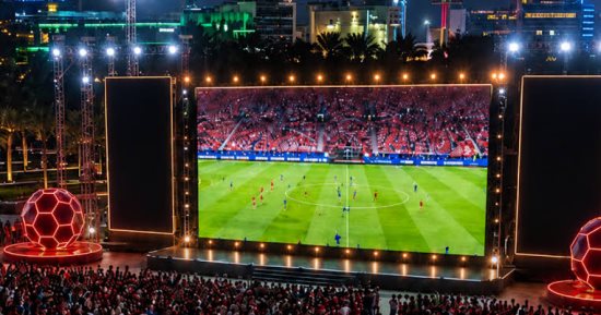 نقل مجانى وحفل غنائى ومباراة مصر.. ماذا ينتظر جمهور الـFan Zone الليلة؟