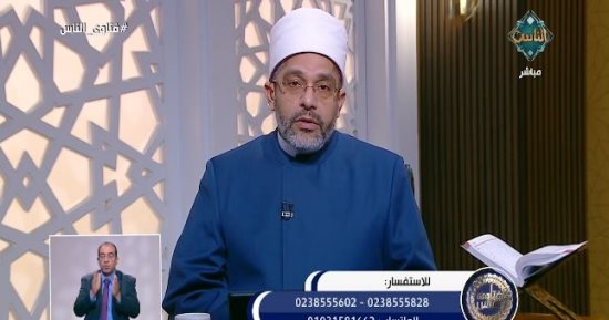 هل يجوز ختم القرآن داخل الصلاة من المصحف؟.. أمين الفتوى يجيب