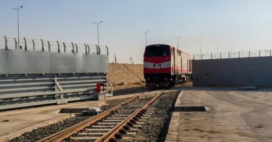 وصول 3 قطارات بضائع من "الروبيكي" إلى ميناء السخنة تمهيدا لشحنها للسعودية