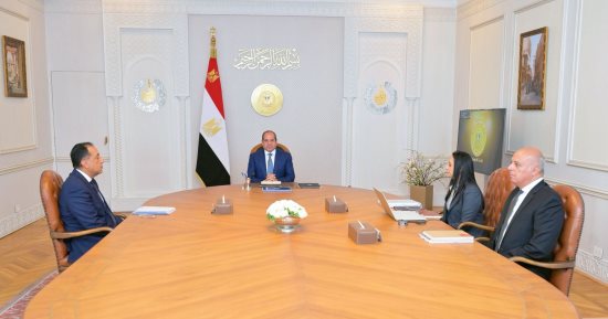 الرئيس السيسى يؤكد على ضرورة وجود برنامج مُوحد للحماية الاجتماعية