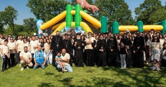 الكنيسة تنظم لقاء سنوى لإيبارشية هولندا وتركز على الهوية القبطية