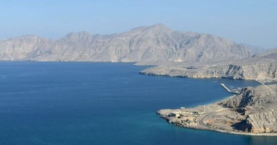 خبير: لا حل عسكريا لأزمة مضيق هرمز والمفاوضات هى المخرج
