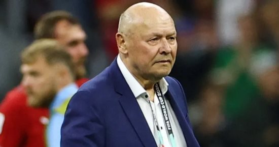 مدرب التشيك: السفر الطويل سبب وداع كأس العالم أمام المكسيك