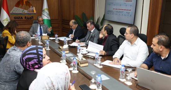 محافظ الجيزة يوجه بحصر المحال المخالفة بحى جنوب وتيسير إصدار التراخيص 