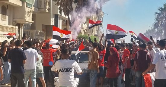 احتفالات جنونية بشوارع دمياط بعد صعود منتخب مصر لدور ال 32 في كأس العالم