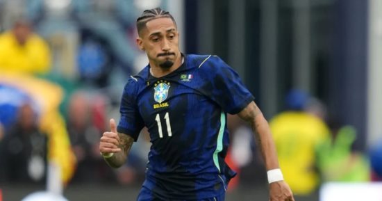 البرازيل تفتقد رافينيا أمام النرويج في ثمن نهائى كأس العالم
