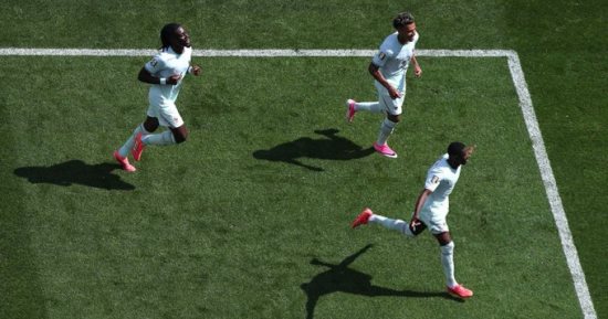 فرنسا تحسم صدارة المجموعة التاسعة فى كأس العالم برباعية ضد النرويج.. فيديو