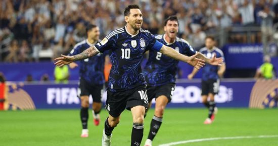 رئيس الأرجنتين يغيب عن نهائى كأس العالم 2026.. والسبب طقوس الحظ