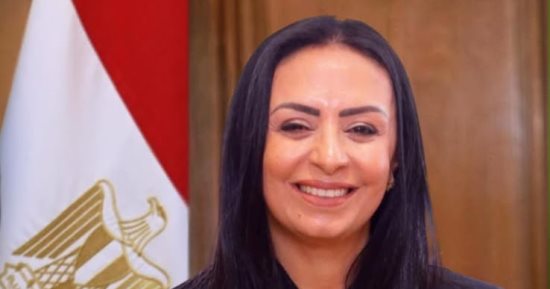 وزيرة التضامن تتابع الاستعدادات النهائية لافتتاح معرض ديارنا للحرف اليدوية بمارينا