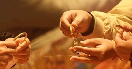 الفائدة تحرك الذهب.. ماذا ينتظر المعدن النفيس في سبتمبر؟
