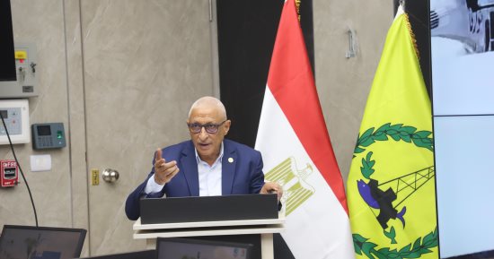 محافظ شمال سيناء يتابع جاهزية مركز السيطرة وإدارة الأزمات