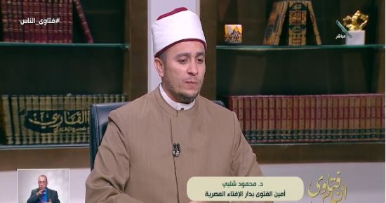 هل تجوز صلاة المرأة بالبنطلون؟.. أمين الفتوى يجيب