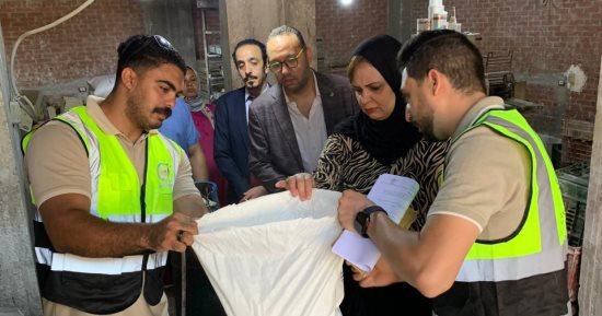 ضبط طن حلوى للأطفال بمصنع غير مرخص يستخدم بودرة التلك فى التصنيع بالغربية