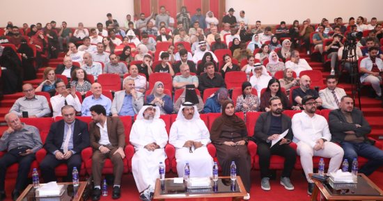 قصائد على إيقاعات التأمل والحياة في أمسية بيت الشعر بالشارقة