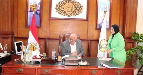 محافظ مطروح يعتمد تنسيق المرحلة الأولى للقبول بمدارس الثانوية العامة