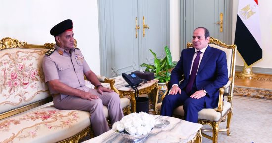 الرئيس السيسى يستقبل الفريق أشرف زاهر القائد العام للقوات المسلحة 