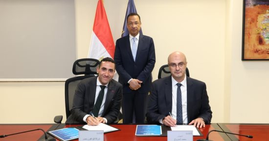 وزارة الاتصالات تعلن إطلاق شريحة الطفل لحماية الأطفال على الإنترنت