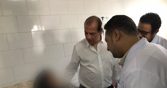 نائب وزير الصحة يتفقد المنشآت الصحية في الدقهلية ويوجه بمكافآت للمتميزين 