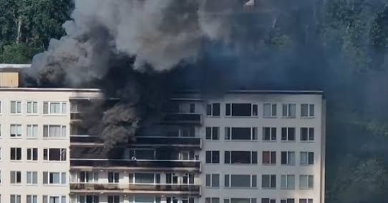 مصرع 6 أشخاص فى حريق مبنى سكنى ببلجيكا وإنقاذ السكان عبر الشرفات.. فيديو