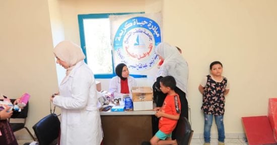 قافلة جامعة كفر الشيخ تجرى الكشف الطبي على 1411 حالة بقرية الوزارية