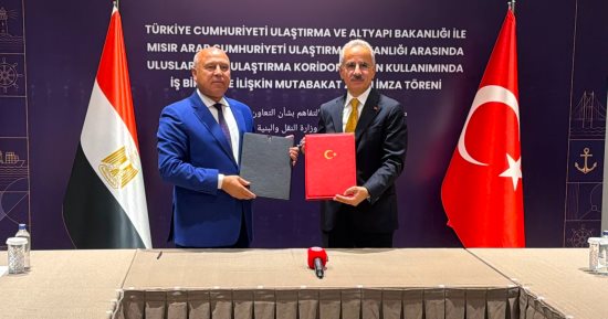 ​وزير النقل يبحث مع أمين عام المنظمة البحرية الدولية تعزيز التعاون المشترك