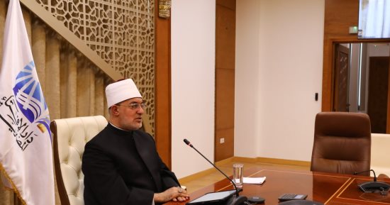 المفتى: تأهيل الأئمة والدعاة علميا ومنهجيا ضرورة لمواجهة الفكر المتطرف 