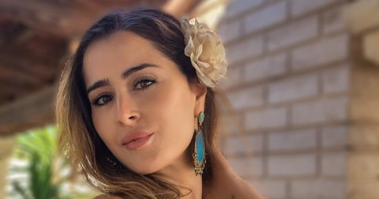 أرملة ومديرة نادى.. حكاية عائشة بن أحمد فى رحلة طاهر المصرى