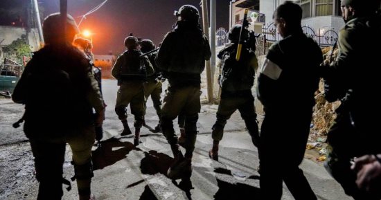 محافظ نابلس: لا يمكن حشر 5 ملايين فلسطيني في كانتونات وسط توسع الاستيطان