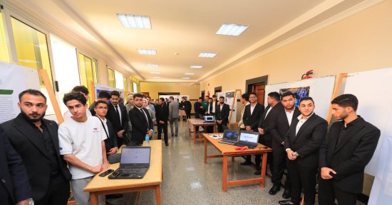 حلول تقنية مبتكرة ضمن مشروعات تخرج طلاب حاسبات ومعلومات بكفر الشيخ.. صور