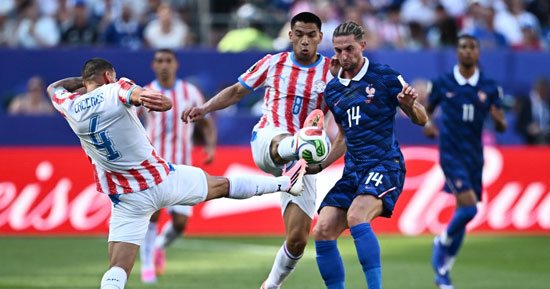 باراجواي ضد فرنسا.. شوط أول سلبي في مواجهة دور الـ16 بكأس العالم.. صور 