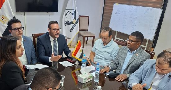 تنسيقية شباب الأحزاب تناقش مستقبل المهن الحديثة وتوصي بتنظيم العمل الرقمي