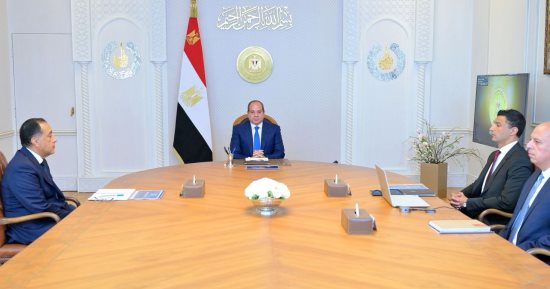 وزير الصناعة: تركيب محطات طاقة شمسية على أسطح 7000 مصنع بالمحافظات