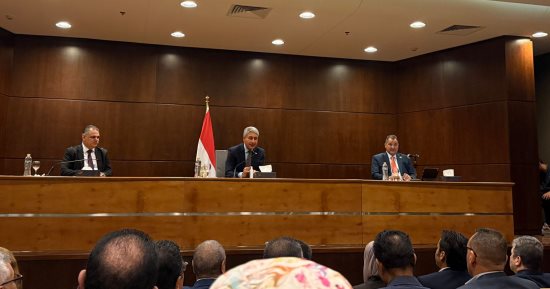 وزير السياحة: نركز على التنوع والأصالة والتحول التدريجى للسياحة الفاخرة
