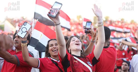 فرحة الهدف الأول لمنتخب مصر أمام الأرجنتين فى الفان زون