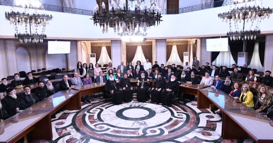 البابا تواضروس يلتقي هيئة تدريس إكليريكية الإسكندرية