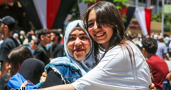 طلاب الأدبي: امتحان التاريخ متوسط.. وبعض الأسئلة من النماذج الاسترشادية