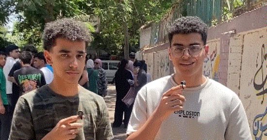 طلاب الثانوية العامة ببورسعيد عن امتحان الرياضيات البحتة: سهل.. فيديو