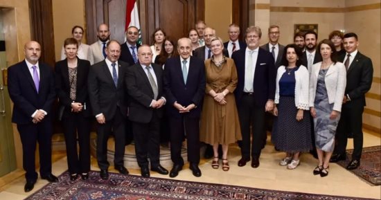 بري للسفراء الأوروبيين: إنجاز قوانين إعادة هيكلة المصارف وضمان الودائع ركيزة للإعمار
