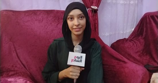الأولى في الدبلومات الفنية بالإسكندرية: فنون جميلة حلمي منذ الطفولة.. صور