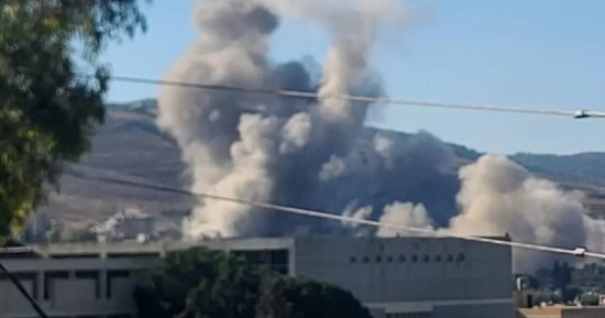 البيت الأبيض يستضيف أول قمة لبنانية أمريكية منذ 20 عاما.. دعم الجيش اللبناني وإعادة الإعمار والانسحاب الإسرائيلى أبرز الملفات.. ترامب يوجه بتسيير رحلات جوية إلى ⁧‫لبنان.. وسلام يغرس العلم فى بلدة زوطر الغربية