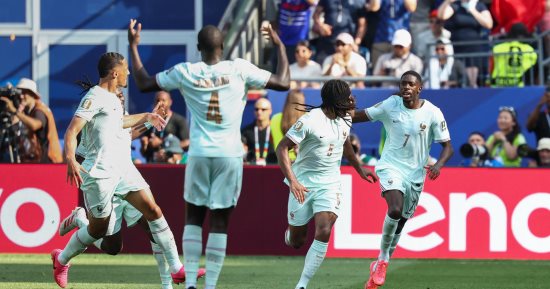 ثنائية فرنسية تعادل إنجاز رونالدو وريفالدو بعد 24 عامًا في كأس العالم.. صور