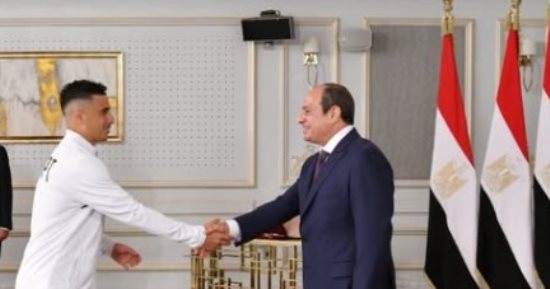 كريم حافظ: تكريم الرئيس السيسى وسام نفتخر به ودافع لمواصلة رفع اسم مصر