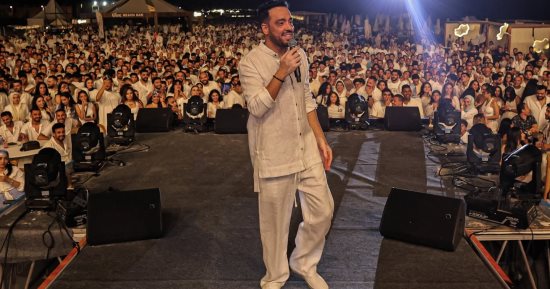رامى جمال فى حفل استثنائى بالساحل الشمالى وجمهوره يغنّى معه كل كلمة