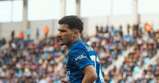 الأهلي يُنهي أزمة الرعاية ويحسم صفقة الجزائري منصف بقرار