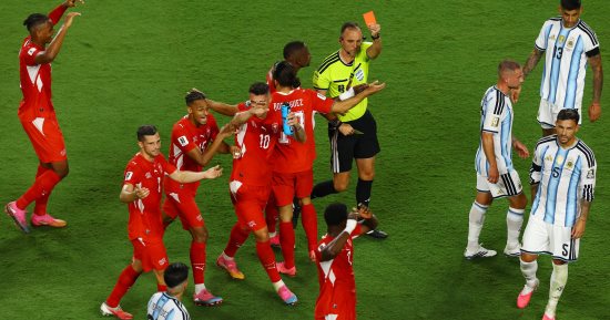 السويسرى بريل إمبولو ضحية قانون فيفا الجديد بعد طرده أمام الأرجنتين