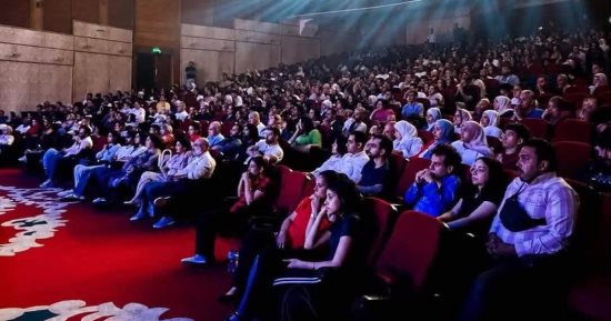 نجاح جماهيرى كبير لـ"فرايداى" للمخرج أحمد البوهى.. ورفع لافتة "كامل العدد" 