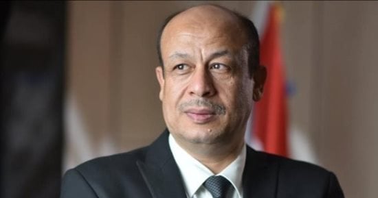 برلماني يطالب الحكومة بالسيطرة على التضخم وارتفاع الدولار